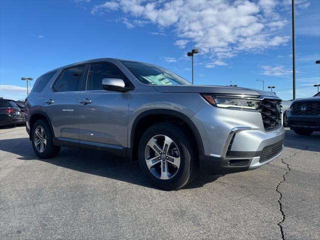 new 2025 Honda Pilot car, priced at $44,950