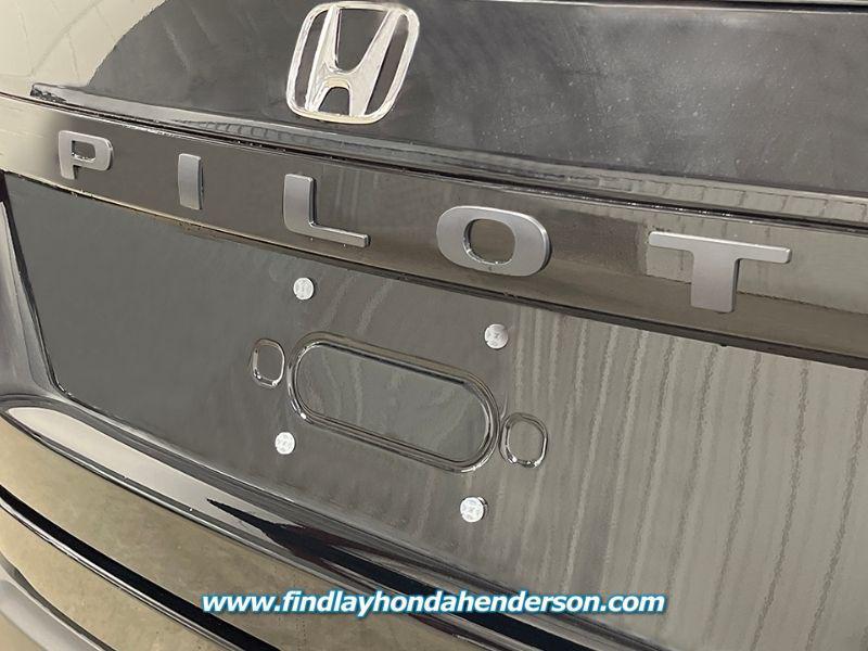 new 2025 Honda Pilot car, priced at $48,716