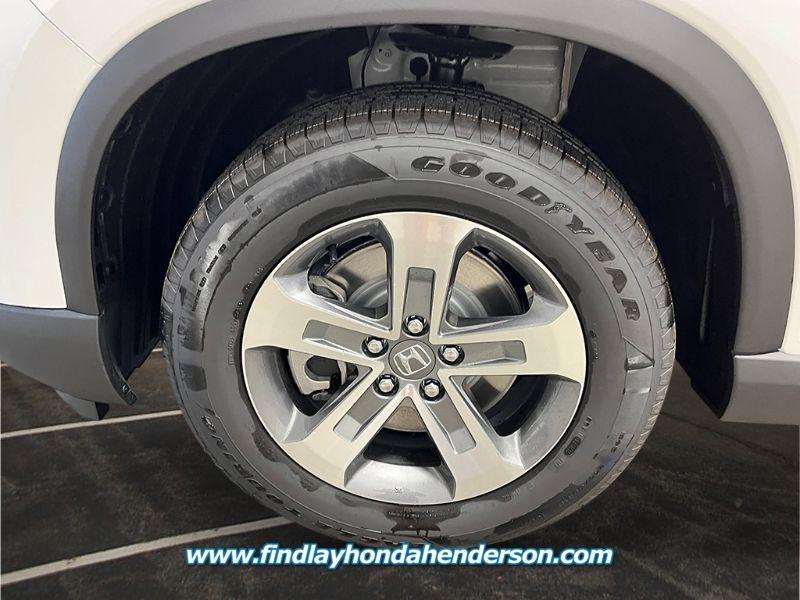 new 2025 Honda Pilot car, priced at $45,182
