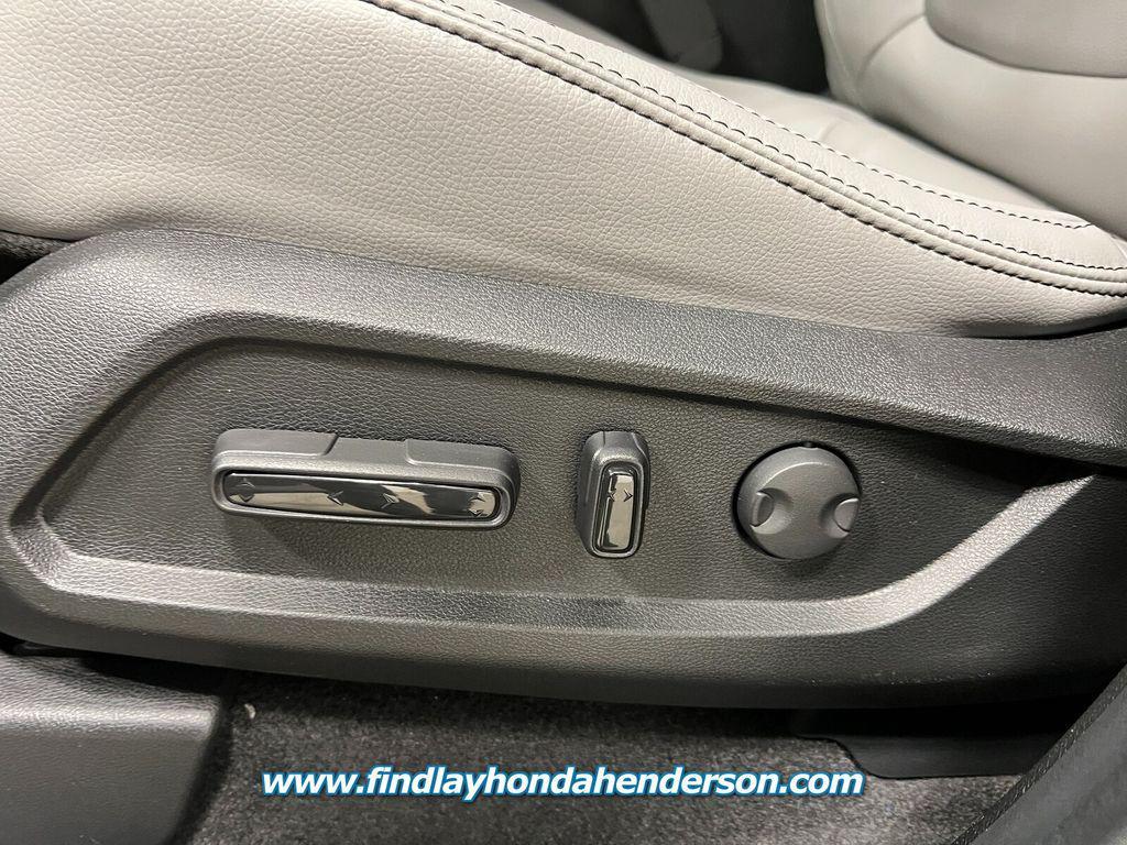 new 2025 Honda Pilot car, priced at $45,182