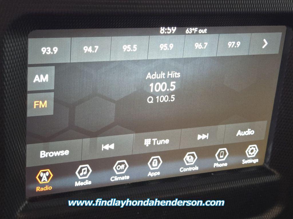 used 2023 Jeep Gladiator car, priced at $30,984