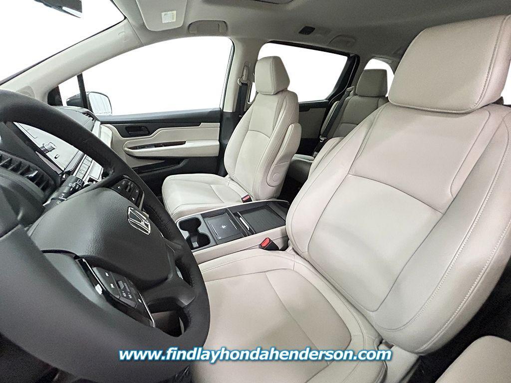 new 2026 Honda Odyssey car, priced at $41,697