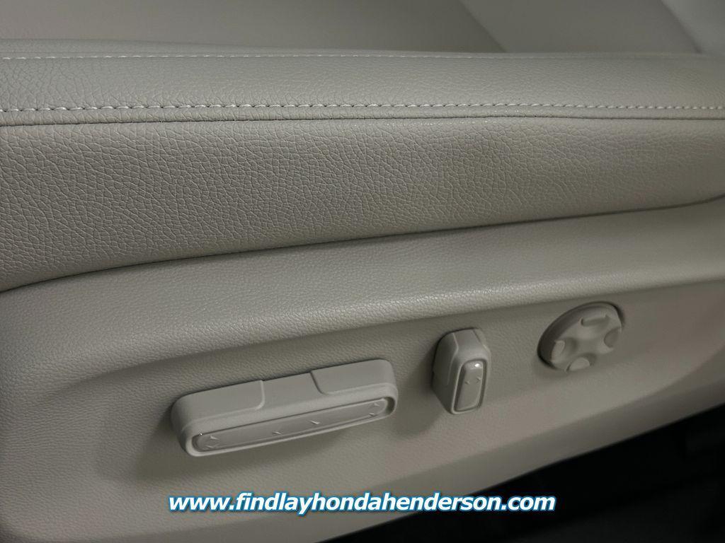new 2026 Honda Odyssey car, priced at $41,697