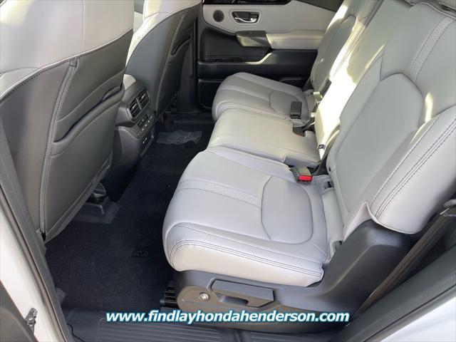 new 2025 Honda Pilot car, priced at $45,980