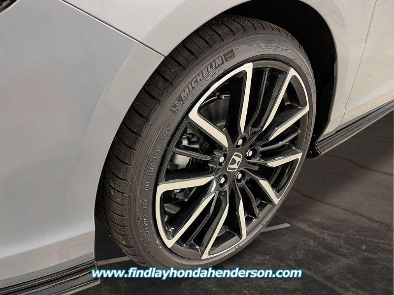 new 2025 Honda Accord Hybrid car, priced at $39,610