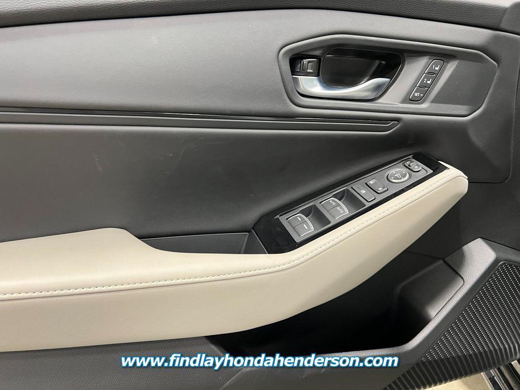 new 2025 Honda Accord Hybrid car, priced at $37,803