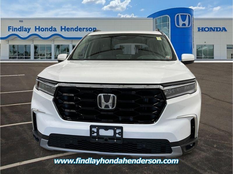 new 2025 Honda Pilot car, priced at $51,196