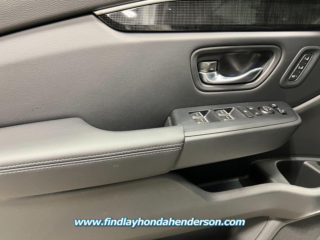 new 2025 Honda Pilot car, priced at $51,196