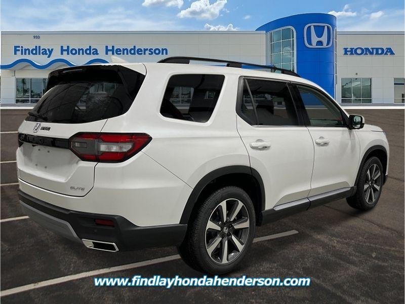 new 2025 Honda Pilot car, priced at $51,196