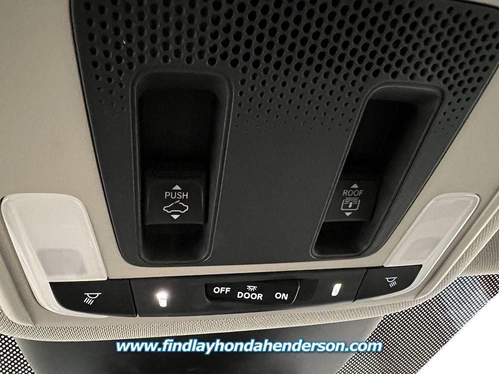 new 2025 Honda Pilot car, priced at $48,220