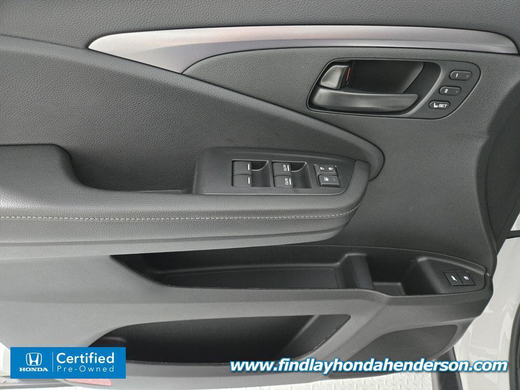 used 2024 Honda Passport car, priced at $34,984