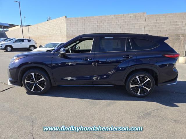 used 2022 Toyota Highlander car, priced at $38,744