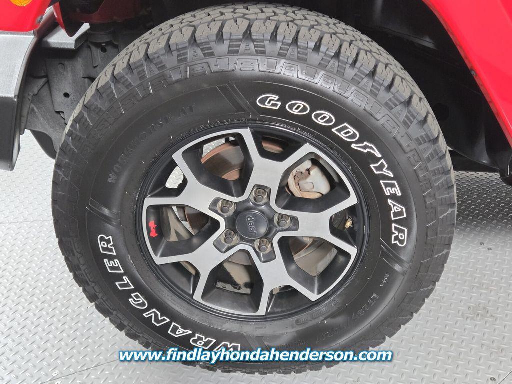 used 2015 Jeep Wrangler Unlimited car, priced at $18,984