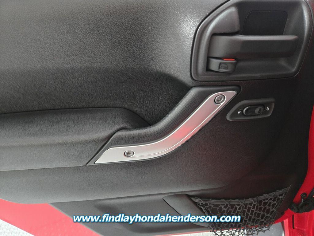 used 2015 Jeep Wrangler Unlimited car, priced at $18,984