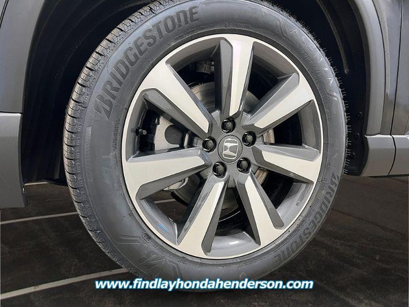new 2025 Honda Pilot car, priced at $54,575