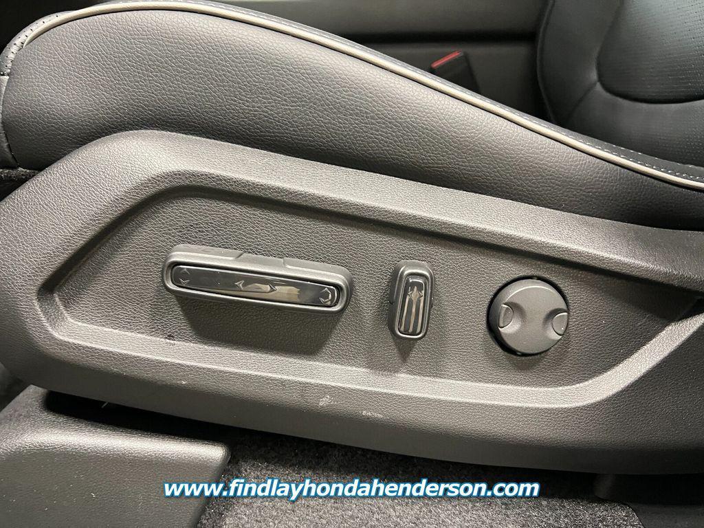 new 2025 Honda Pilot car, priced at $54,575