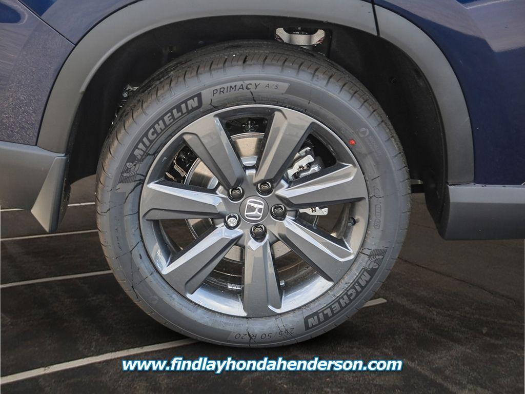 new 2025 Honda Pilot car, priced at $40,189