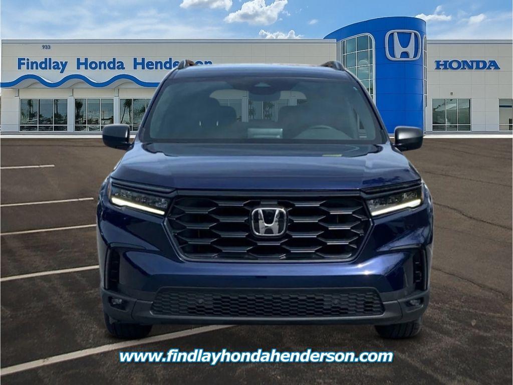new 2025 Honda Pilot car, priced at $40,189