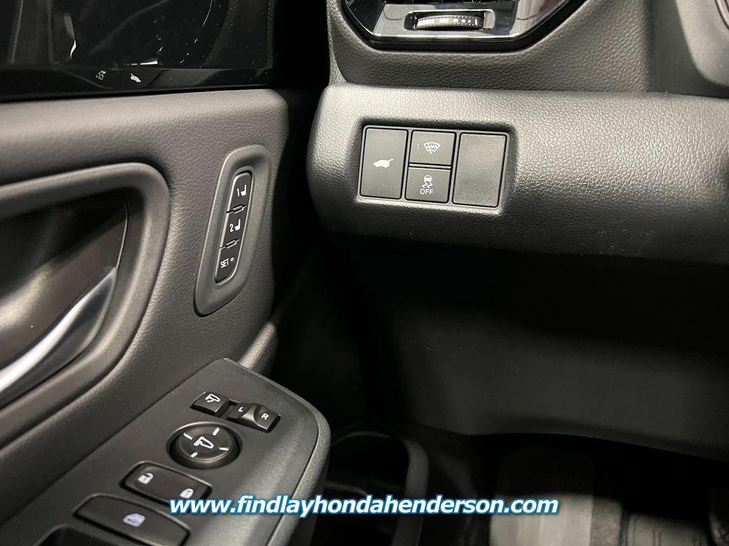 new 2025 Honda Pilot car, priced at $51,350