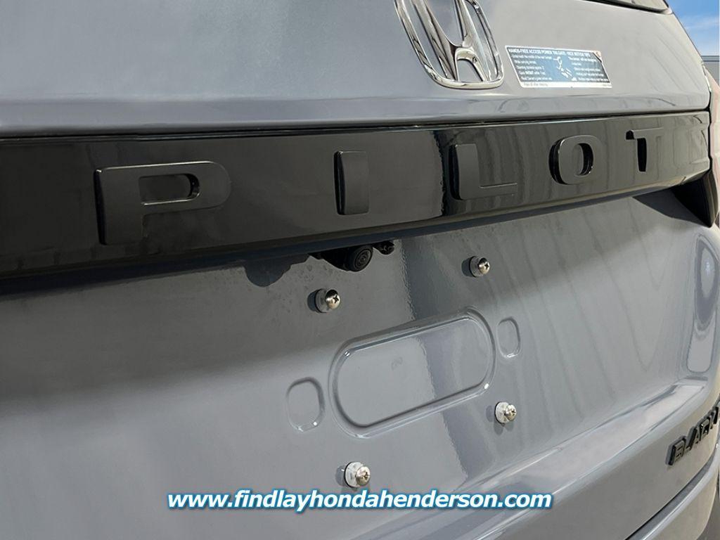 new 2025 Honda Pilot car, priced at $51,659