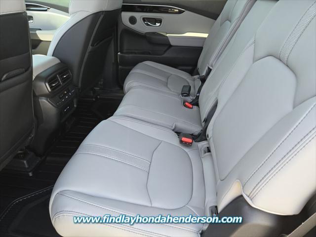 new 2025 Honda Pilot car, priced at $47,537