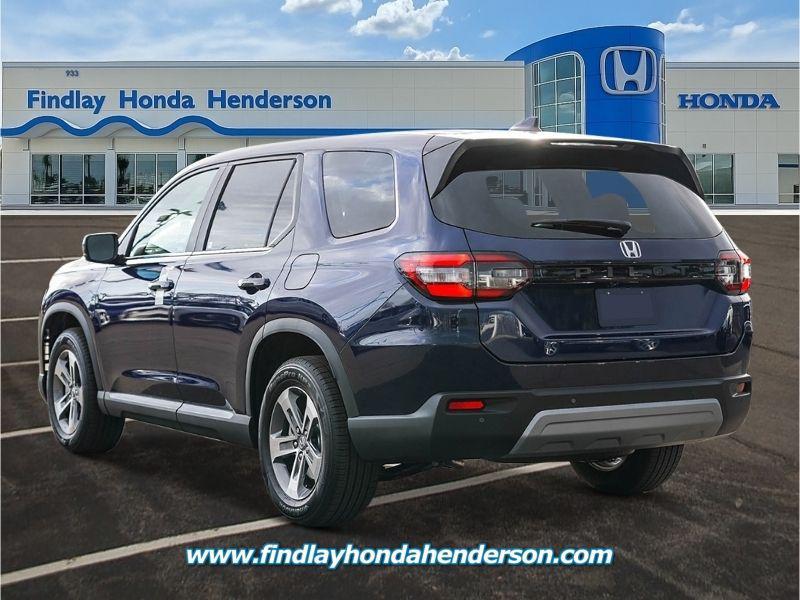 new 2025 Honda Pilot car, priced at $43,314