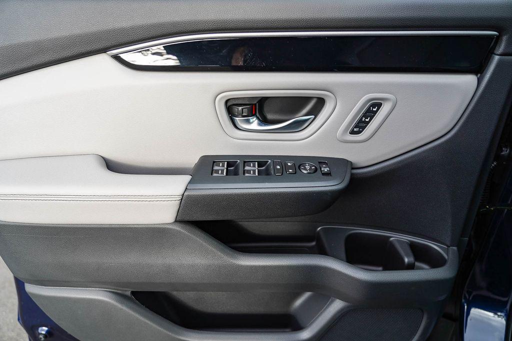 new 2025 Honda Pilot car, priced at $43,314