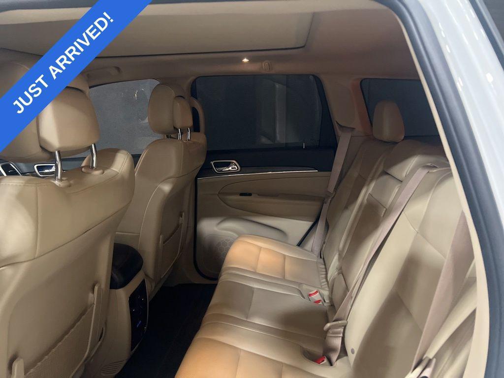 used 2017 Jeep Grand Cherokee car, priced at $17,484