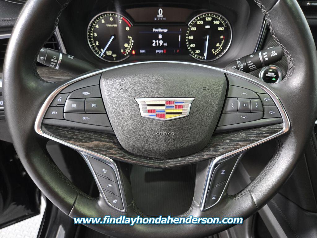used 2021 Cadillac XT5 car, priced at $29,984