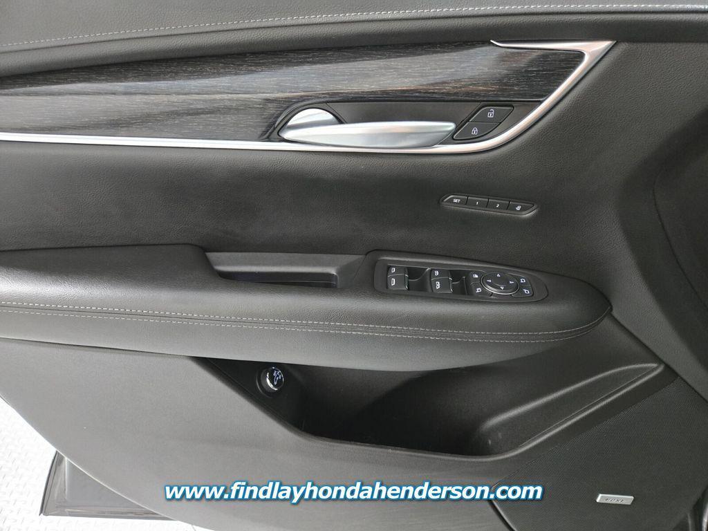 used 2021 Cadillac XT5 car, priced at $29,984