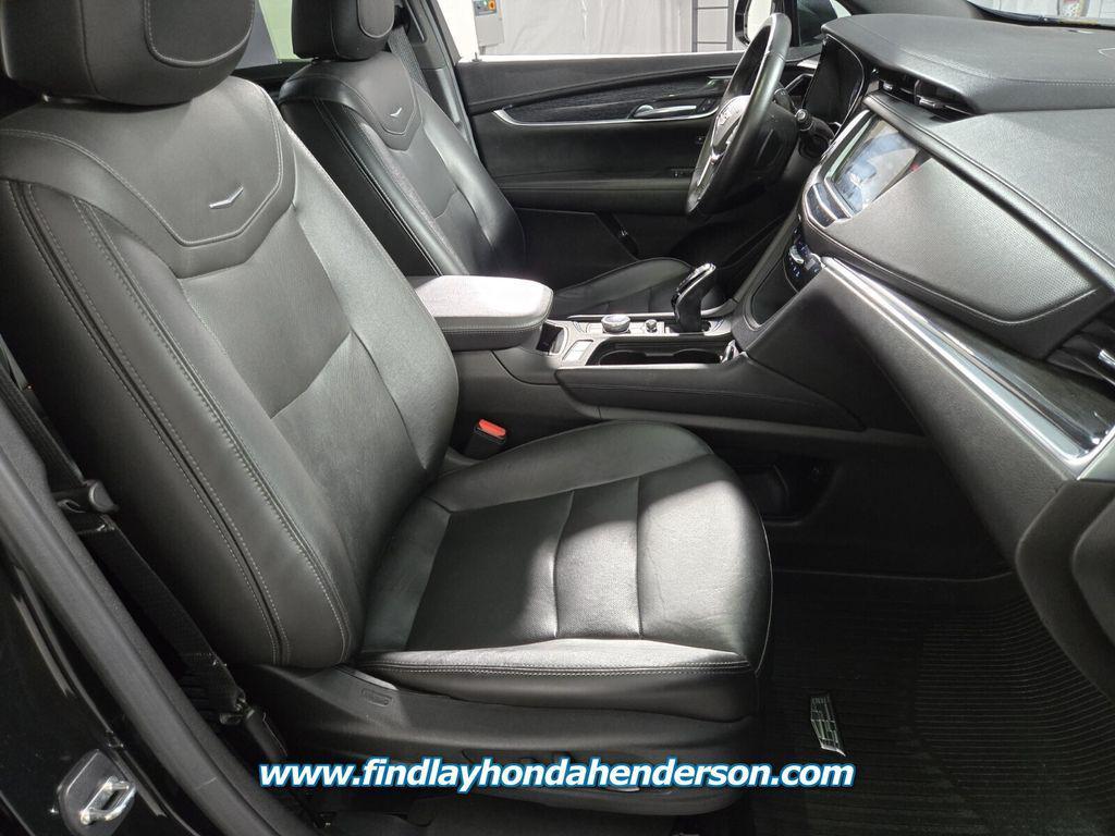 used 2021 Cadillac XT5 car, priced at $29,984
