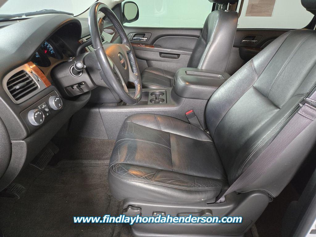 used 2014 GMC Yukon XL car, priced at $15,984