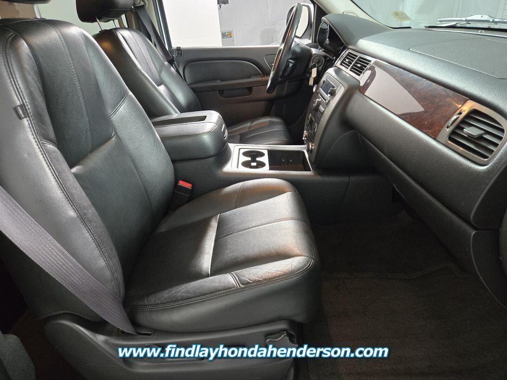 used 2014 GMC Yukon XL car, priced at $15,984