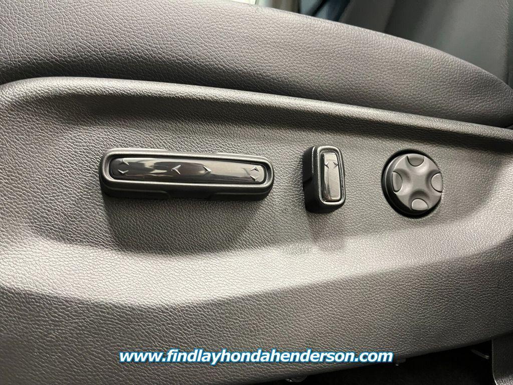 new 2026 Honda Odyssey car, priced at $42,038