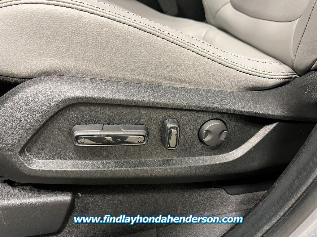 new 2025 Honda Pilot car, priced at $47,825