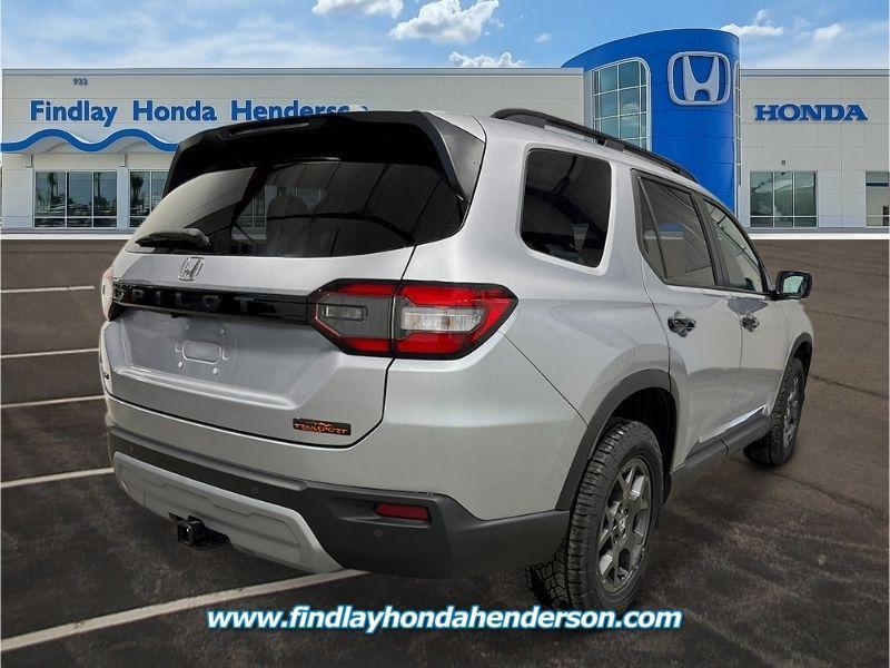new 2025 Honda Pilot car, priced at $50,895
