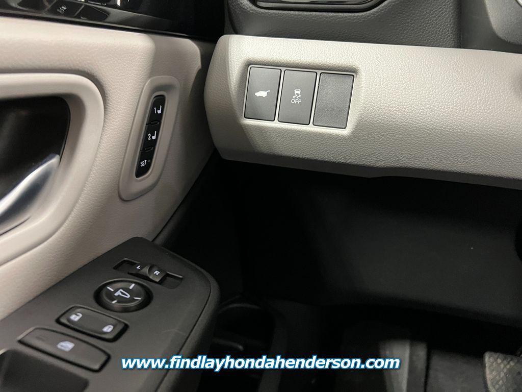 new 2025 Honda Pilot car, priced at $47,550