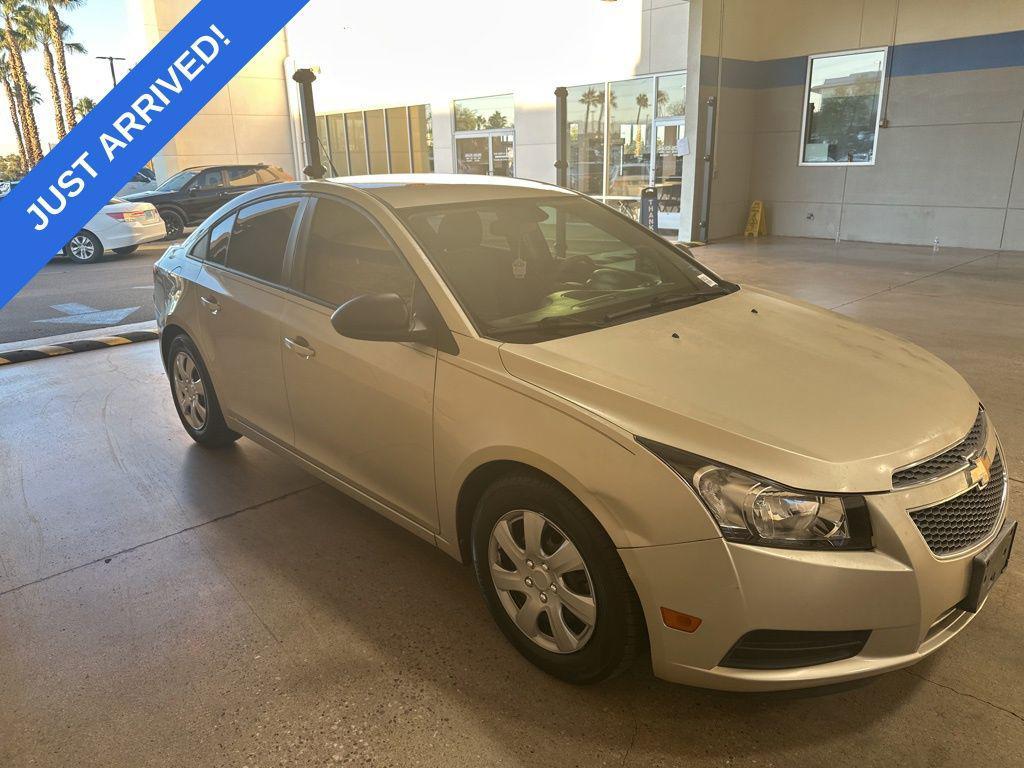 used 2014 Chevrolet Cruze car, priced at $8,995