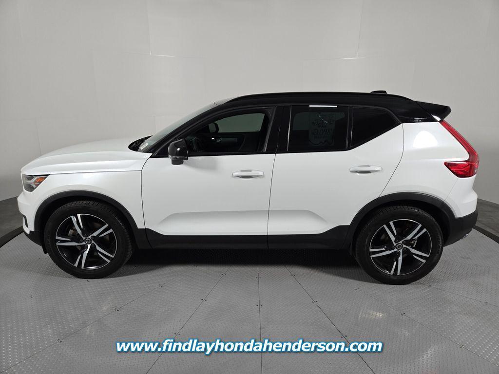 used 2020 Volvo XC40 car, priced at $16,984