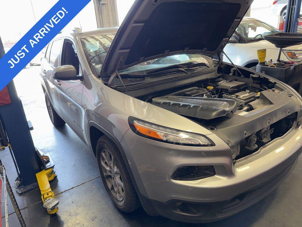 used 2018 Jeep Cherokee car, priced at $12,995
