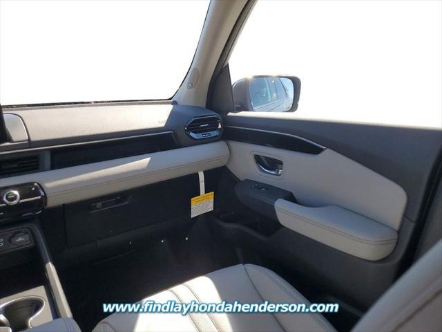 new 2025 Honda Pilot car, priced at $51,605