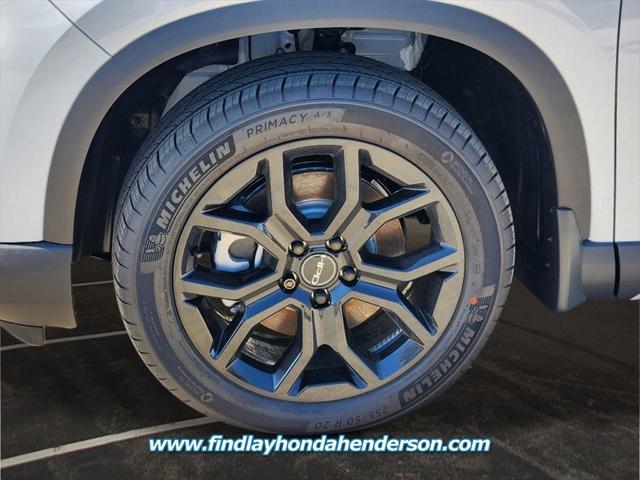 new 2025 Honda Pilot car, priced at $51,605