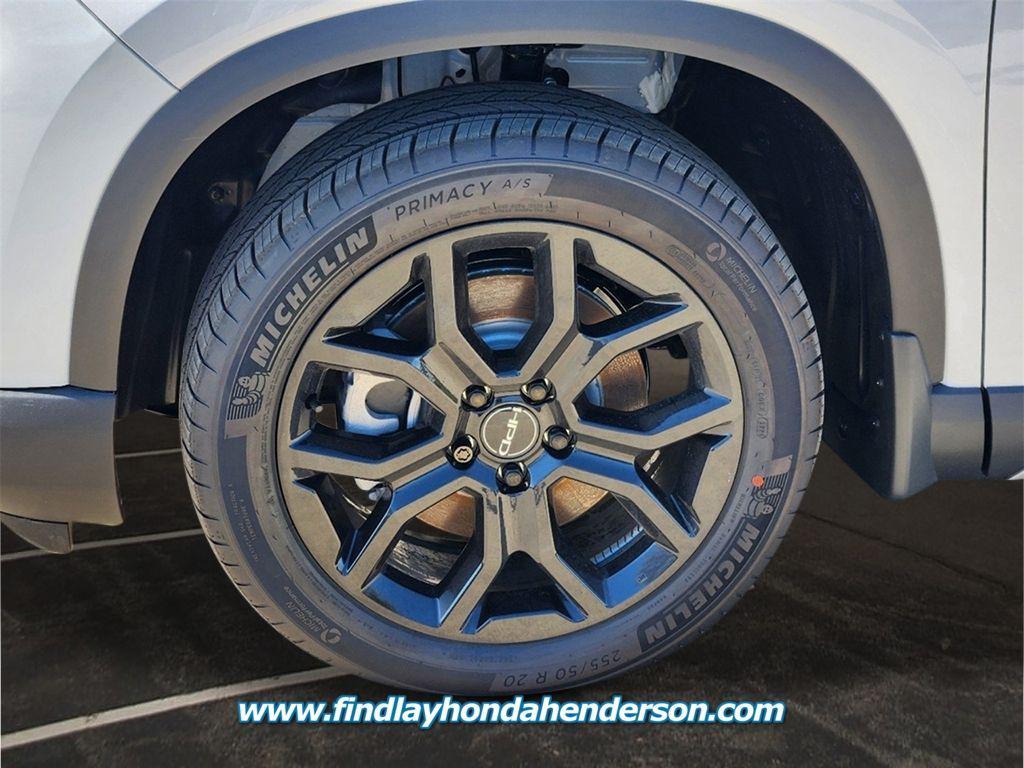 new 2025 Honda Pilot car, priced at $51,605