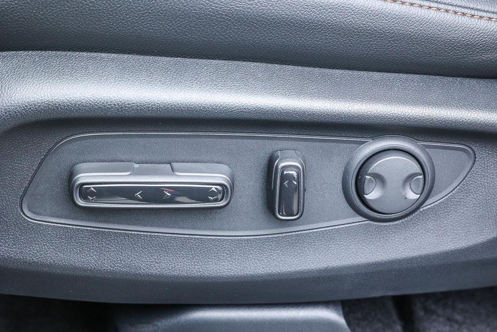 new 2026 Honda CR-V Hybrid car, priced at $38,960