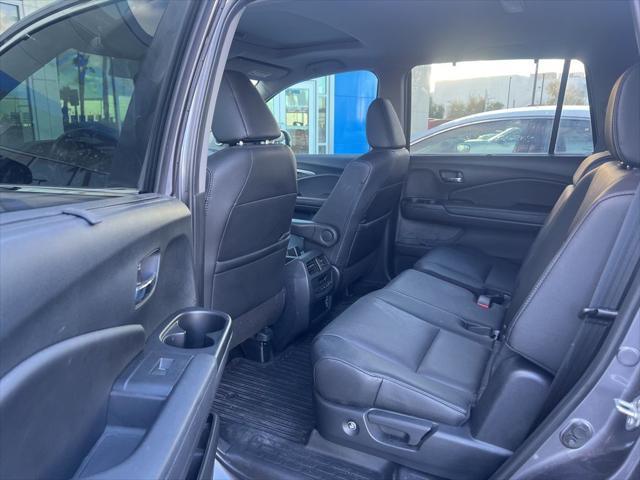 used 2022 Honda Pilot car, priced at $29,984