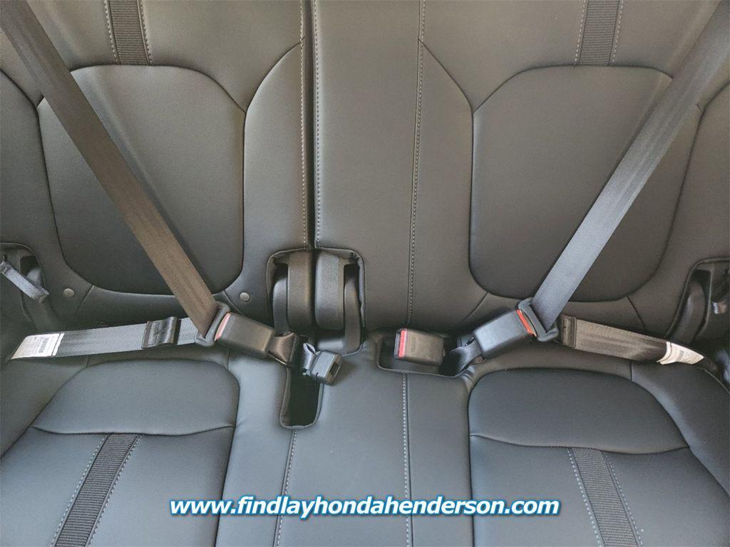 new 2025 Honda Pilot car, priced at $51,305