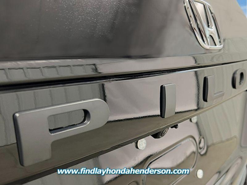 new 2025 Honda Pilot car, priced at $44,756