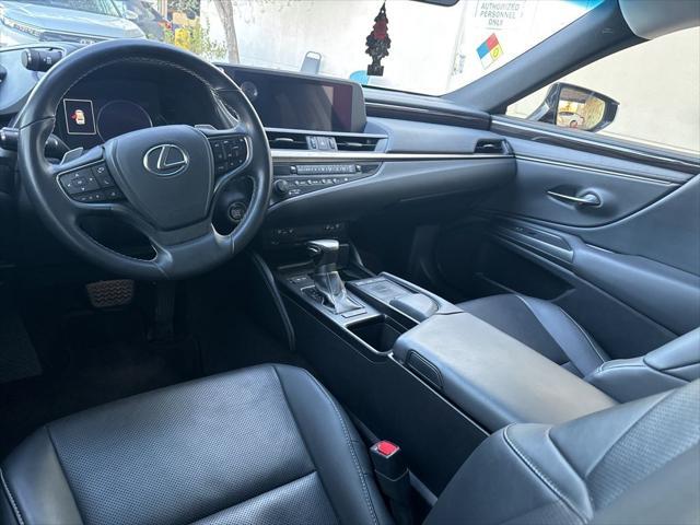 used 2019 Lexus ES 350 car, priced at $31,484