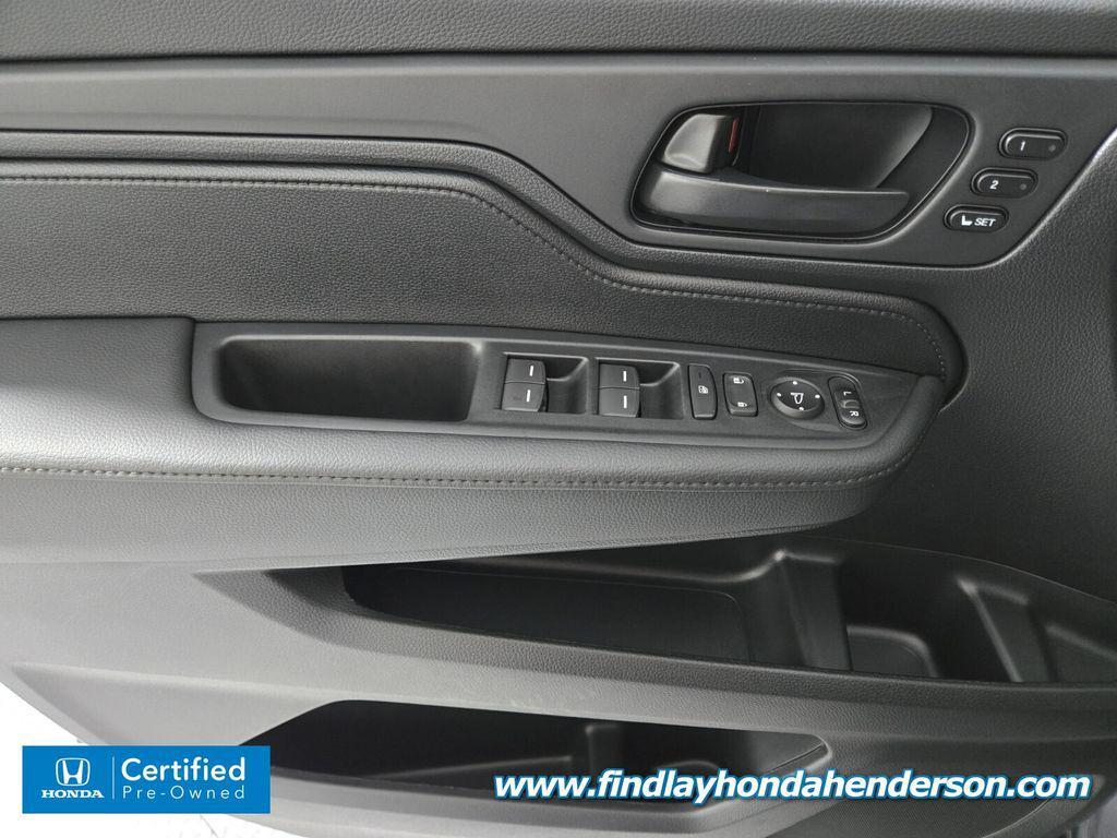 used 2025 Honda Odyssey car, priced at $41,984