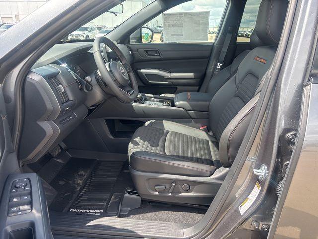 new 2025 Nissan Pathfinder car, priced at $46,505